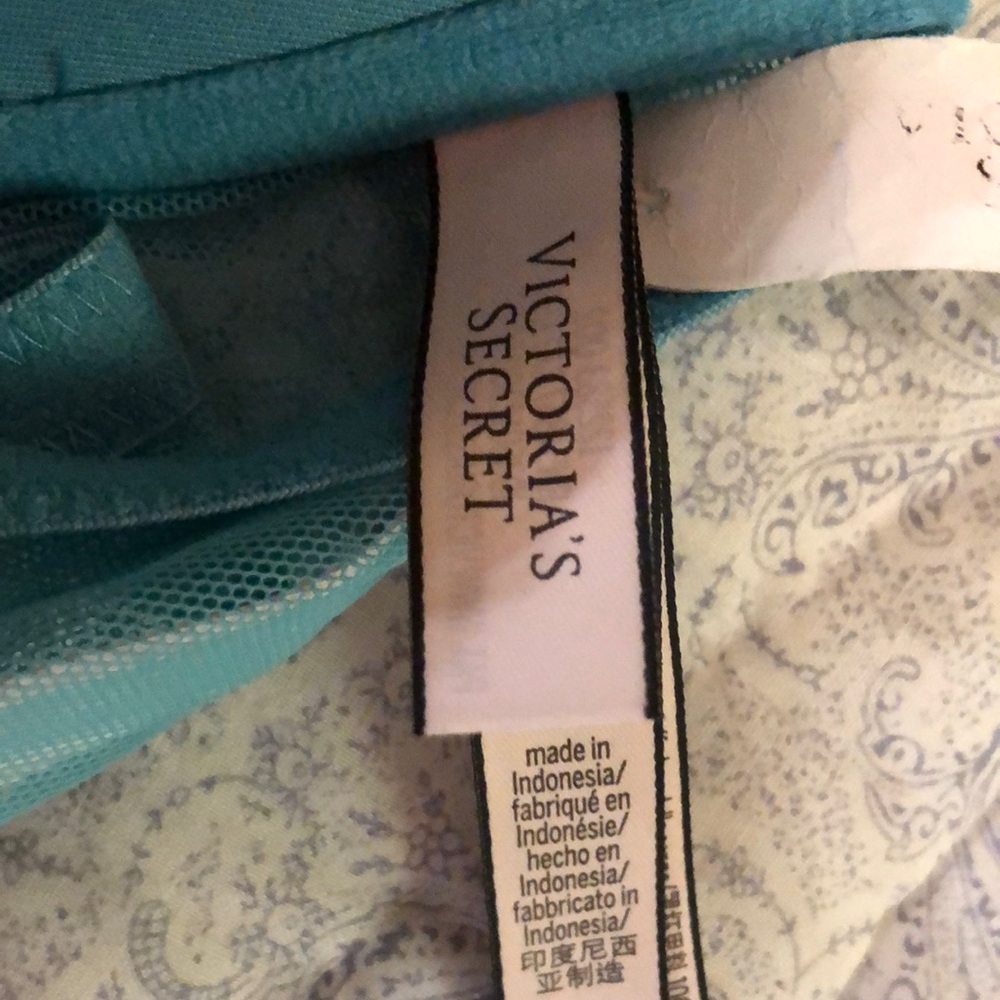 Lace Underwire Bra in Teal - Picture 5 of 8